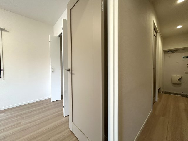 ７階・角部屋・南向き◎そーしーて！ペット飼育可◎静かな環境で叶う暮らし◎ちょっとした専用庭もあってガーデニングもできちゃう♪な【NICアーバンヒル井土ヶ谷レフトウィング】の内装