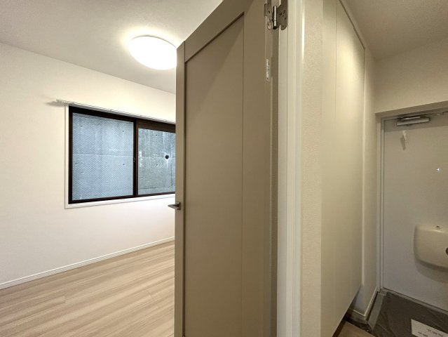 ７階・角部屋・南向き◎そーしーて！ペット飼育可◎静かな環境で叶う暮らし◎ちょっとした専用庭もあってガーデニングもできちゃう♪な【NICアーバンヒル井土ヶ谷レフトウィング】の内装