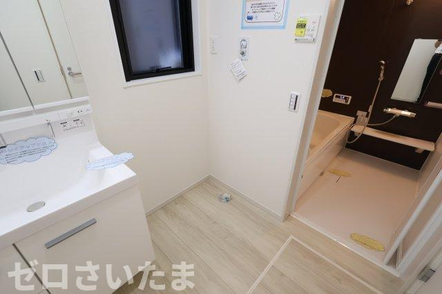 《仲介手数料無料》南区根岸１丁目12-5新築一戸建て‎FiT-Aのランドリースペース