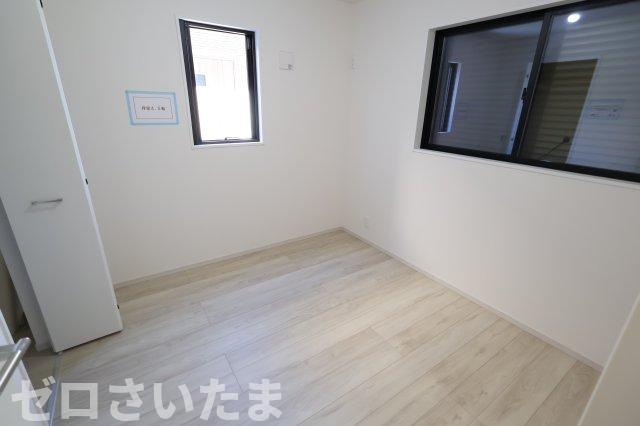 《仲介手数料無料》南区根岸１丁目12-5新築一戸建て‎FiT-Aの洋室|1階 4.5帖