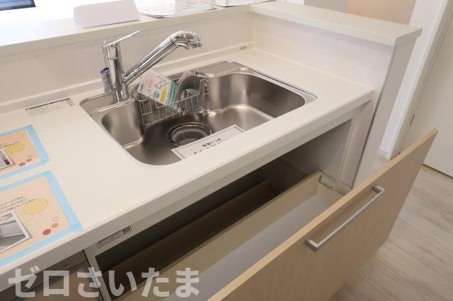 《仲介手数料無料》南区根岸１丁目12-5新築一戸建て‎FiT-Aのキッチン