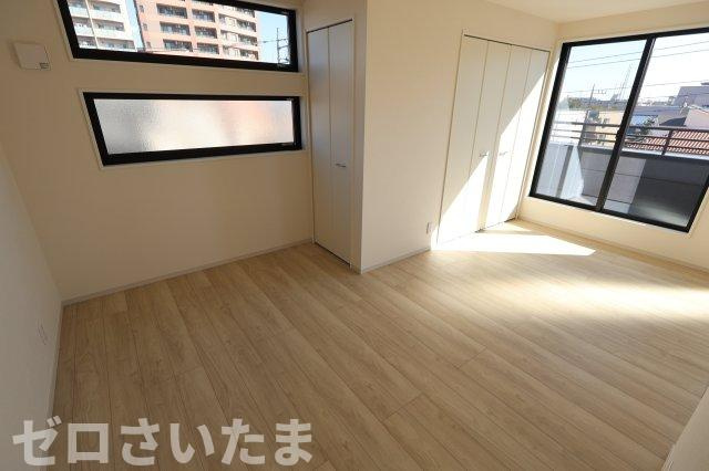 《仲介手数料無料》南区根岸１丁目12-5新築一戸建て‎FiT-Aの洋室|3階 4.3帖+6.7帖