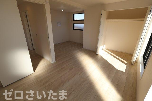 《仲介手数料無料》南区根岸１丁目12-5新築一戸建て‎FiT-Aの洋室|3階 4.3帖+6.7帖