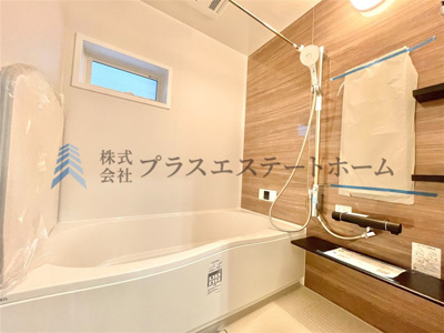 【浴室】 | 須磨区南町1丁目新築戸建 | 広々としたバスルームで、心地よいリラックスタイムを楽しめます♪快適な空間で、日々の疲れを癒す贅沢な時間を提供します♪
