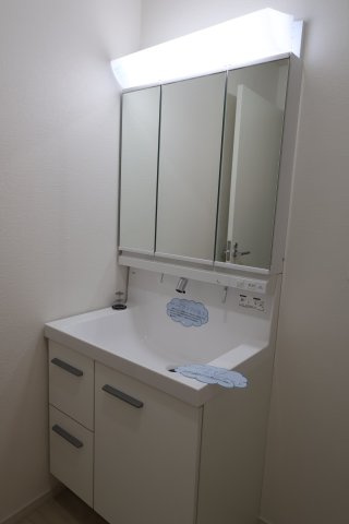 《仲介手数料無料》南区根岸１丁目12-5新築一戸建て‎FiT-Aの独立洗面台