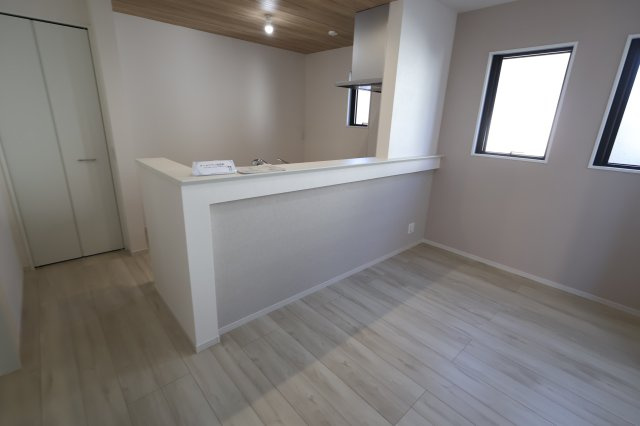 《仲介手数料無料》南区根岸１丁目12-5新築一戸建て‎FiT-Aのキッチン