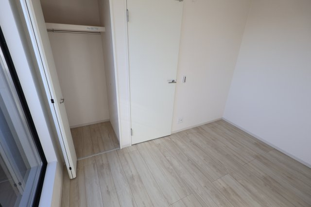 《仲介手数料無料》南区根岸１丁目12-5新築一戸建て‎FiT-Aの洋室|3階 4.3帖