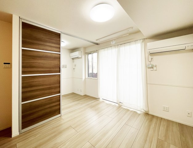 サンセール問屋町の居間・リビング