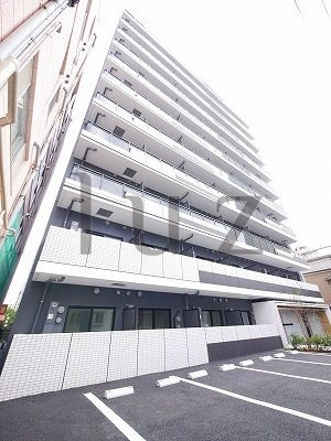 シティラックスツルミの外観