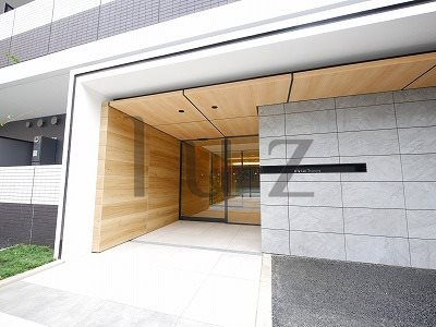 シティラックスツルミのエントランス