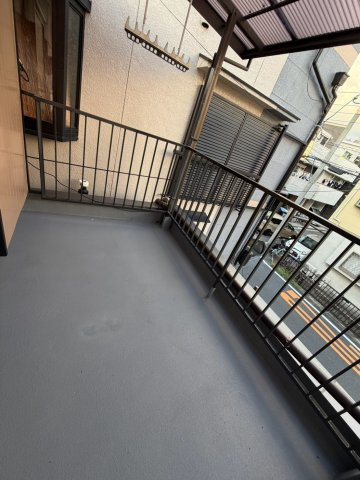 平田2丁目貸家のバルコニー