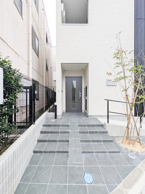 ＩＸＯ・北大宮のエントランス