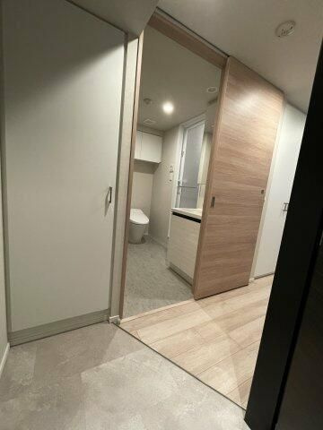 プラウドフラット本所吾妻橋の玄関