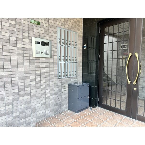 クリセ諏訪のエントランス|クリセ諏訪　エントランス