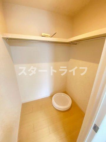 大阪市淀川区東三国１丁目のアパートの収納