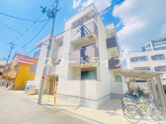 大阪市淀川区東三国１丁目のアパートの外観