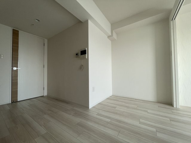 セレニテ神戸元町クレアの内装|同物件別部屋写真