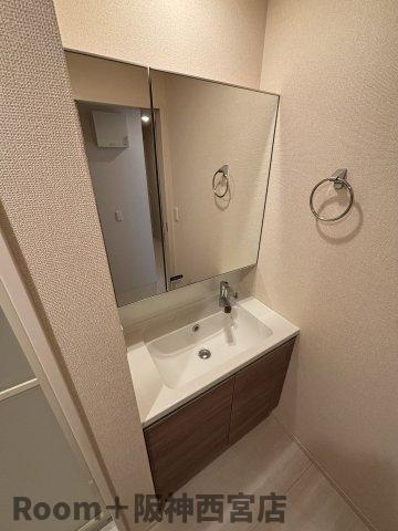 コルン コゥロエンの独立洗面台