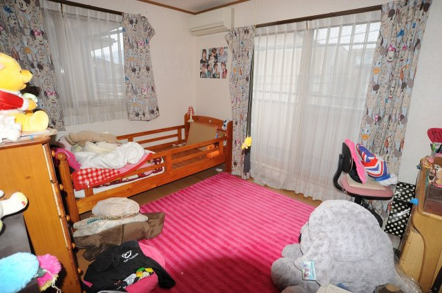 稲葉中古住宅の洋室