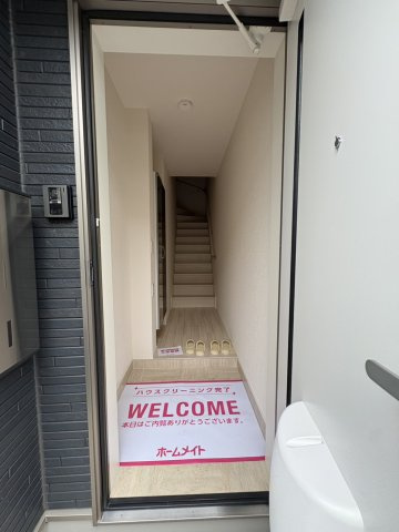 リベラルバードの玄関