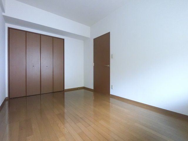 アウラ１０の寝室