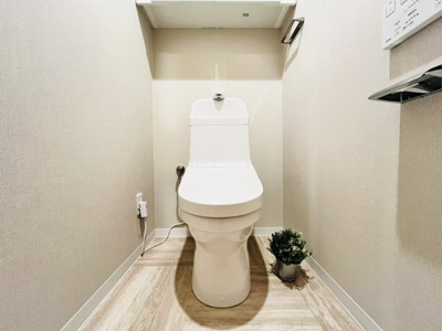 【トイレ】 | グラン・コート洛北 | 清潔感あふれるトイレ空間です。