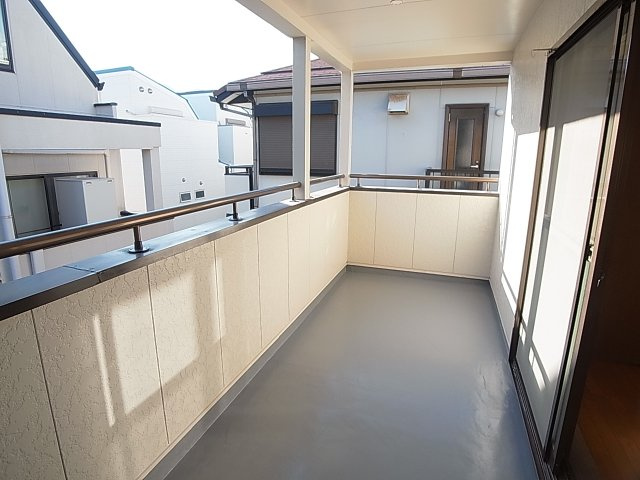 片山町２丁目貸家のバルコニー|日当たりの良いバルコニー
