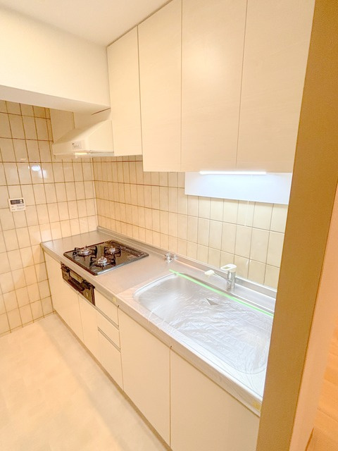 ライオンズマンション氷川台のキッチン|★システムキッチン★コンロ新品★