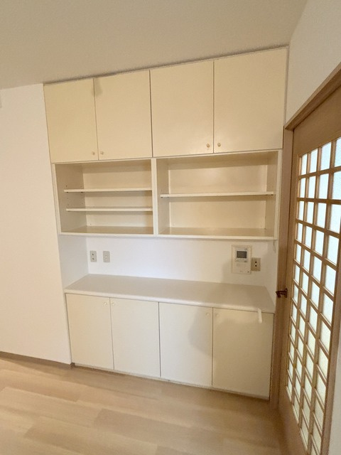 ライオンズマンション氷川台の収納|★備え付けの収納棚★