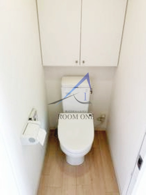 代官山眺めのいい家のトイレ|トイレです。