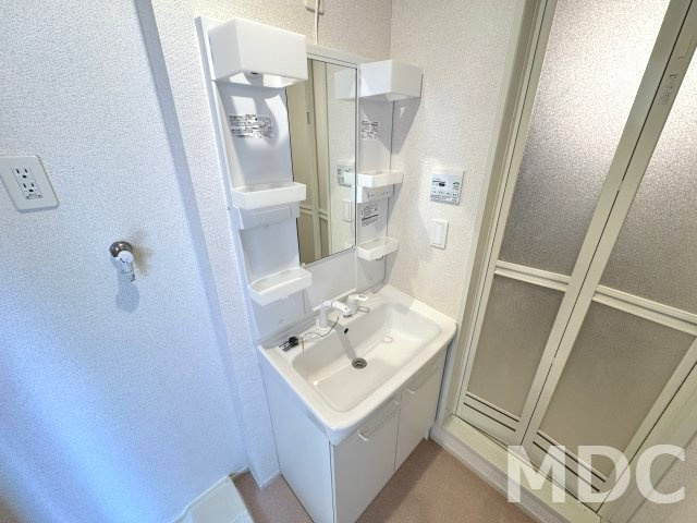 徳島市北島田町１丁目のアパートの洗面所