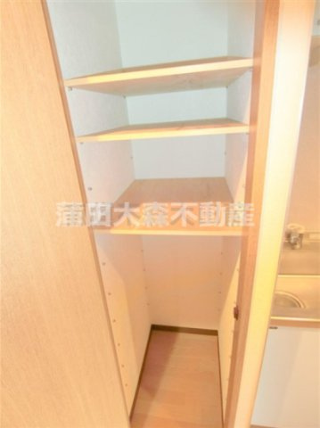 モン・プラースの収納|玄関収納➁