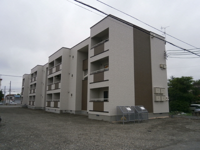 EstansiaⅢの駐車場