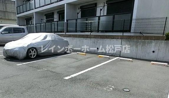 エクシード二ツ木Ａ棟の駐車場|駐車場です