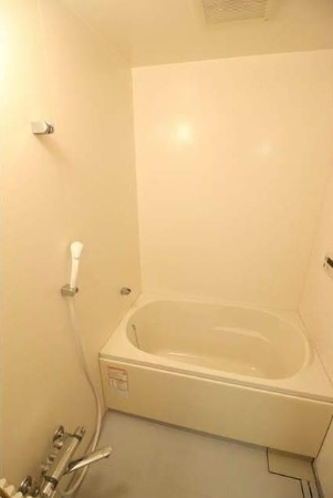 川口市南鳩ヶ谷５丁目の賃貸マンションの浴室|別部屋イメージ写真