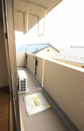 川口市南鳩ヶ谷５丁目の賃貸マンションのバルコニー|別部屋イメージ写真