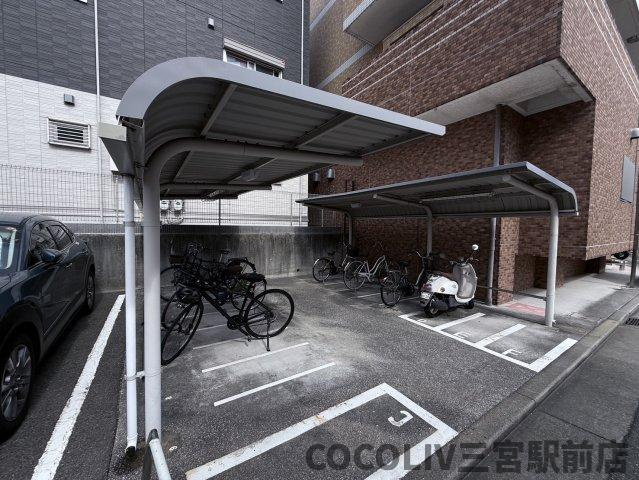 シャインビュー六甲の駐車場