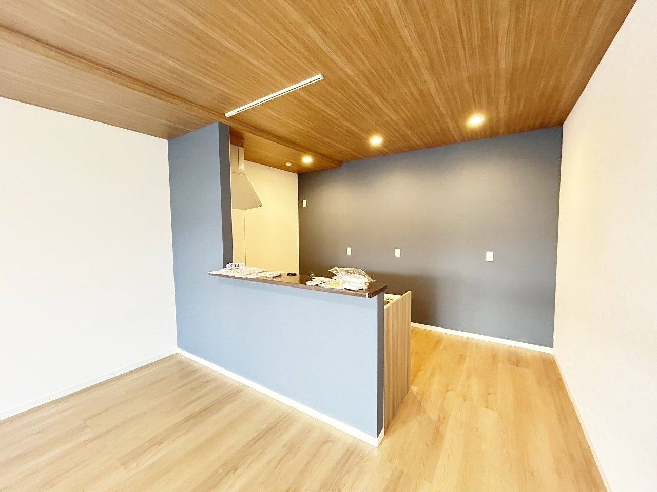 山口市阿知須　戸建てのキッチン|対面式キッチンです。