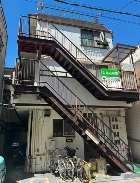 尾道市　一棟アパートの外観