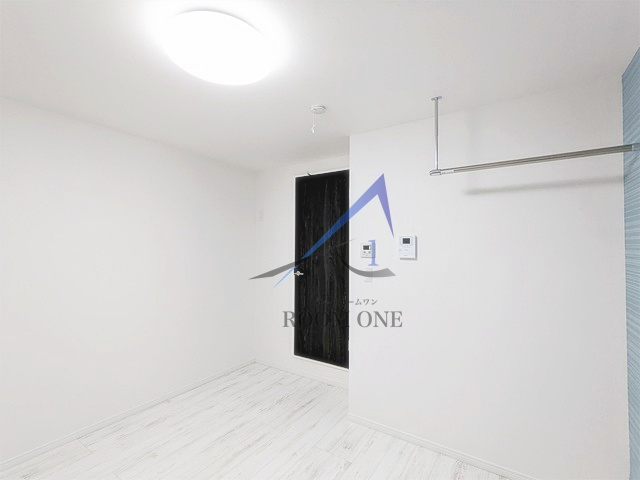 A-SQUAREの居間・リビング|洋室のお部屋です。