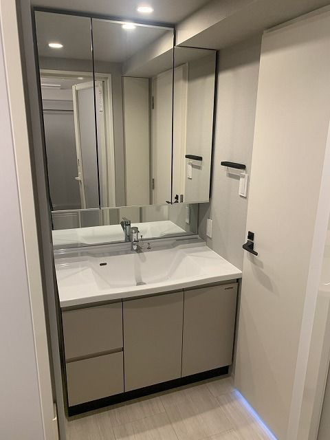 RELUXIA TOKYO EASTの洗面所