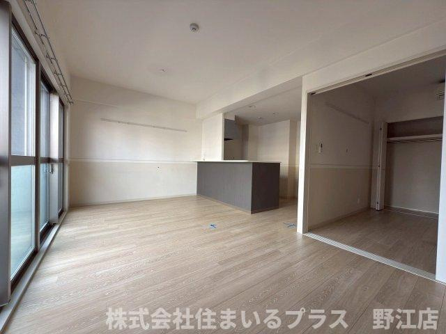 グレイス京橋の居間・リビング