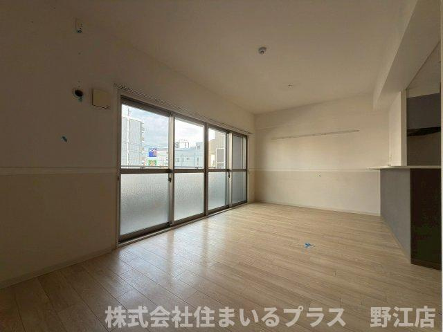 グレイス京橋の居間・リビング