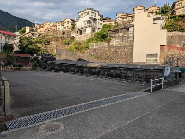 伏原2丁目鈴木ガレージの外観