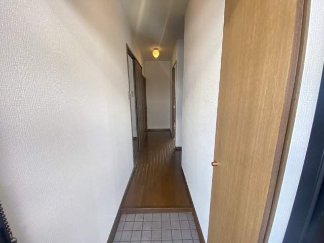 センチュリーライフの内装|内装は落ち着いています