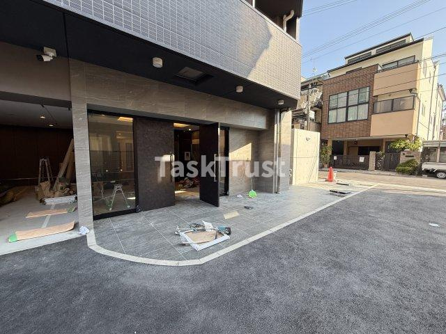 【エントランス】 | アドバンス北大阪フィーノ