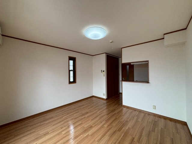 サンショワーⅡの洋室