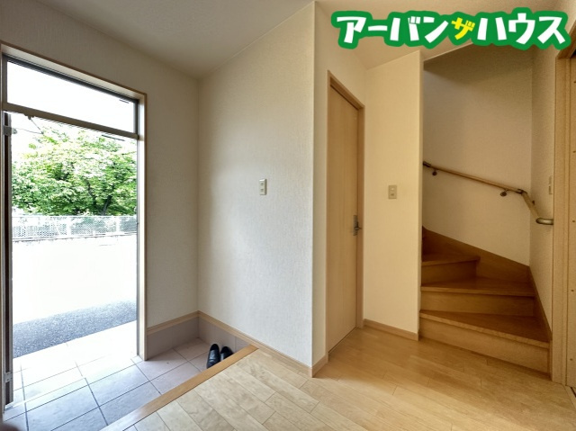 厚生町貸家の居間・リビング