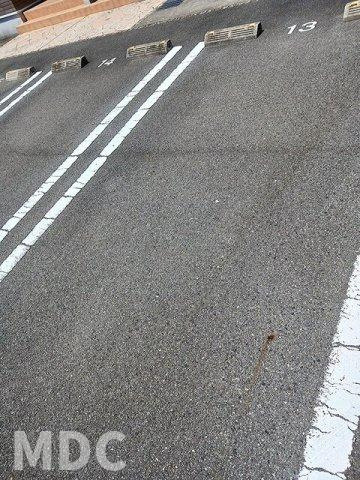 徳島市北島田町２丁目のアパートの駐車場