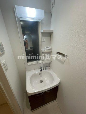 大阪市浪速区稲荷１丁目の賃貸マンションの洗面所